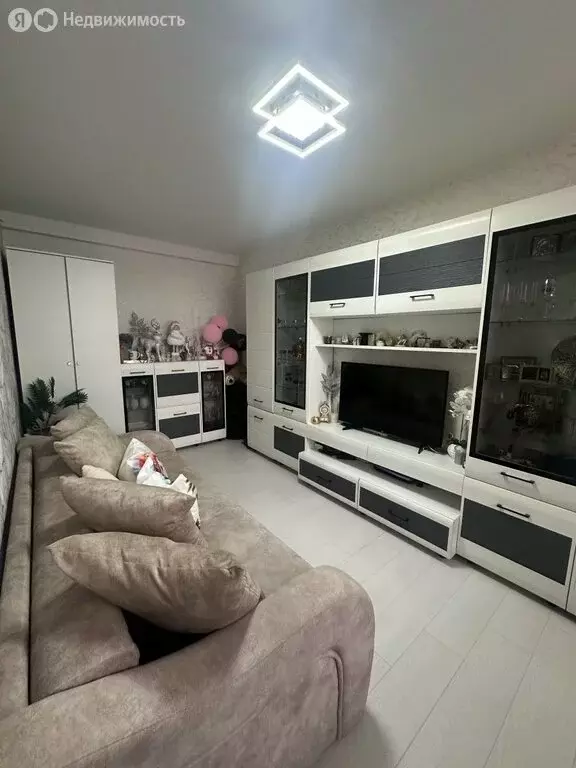 2-комнатная квартира: Омск, микрорайон Заозёрный, проспект Менделеева, ... - Фото 2