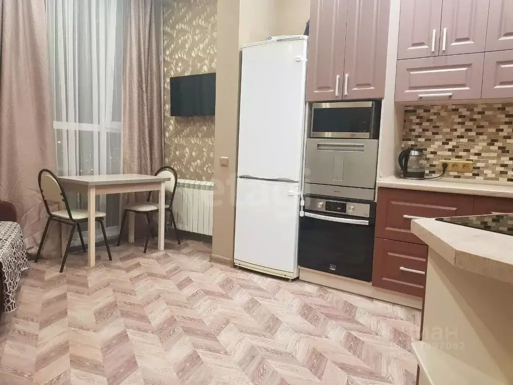 1-к кв. Белгородская область, Белгород Парковая ул., 8 (42.1 м) - Фото 0
