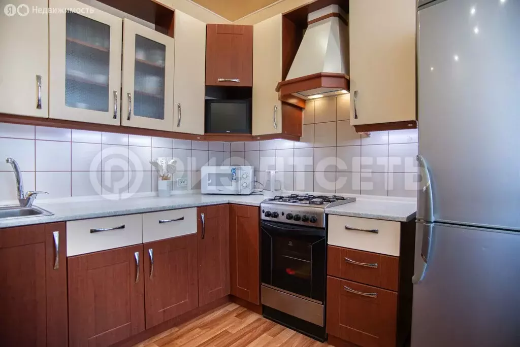 2-комнатная квартира: Мурманск, проспект Ленина, 7 (61 м) - Фото 1