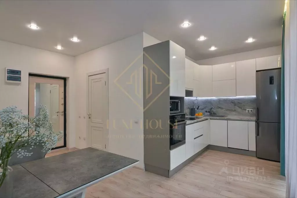 2-к кв. Иркутская область, Иркутск наб. Верхняя, 173 (65.3 м) - Фото 2