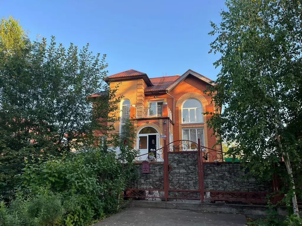 Дом в Новосибирская область, Тогучин Заводская ул., 75 (300 м) - Фото 0