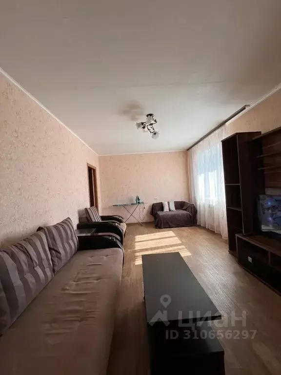 3-к кв. Брянская область, Брянск Бежицкая ул., 1к10 (110.0 м) - Фото 0