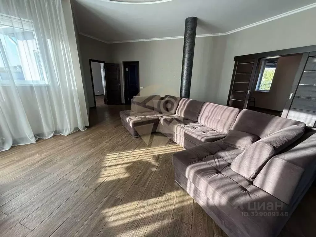 Дом в Белгородская область, Старый Оскол ул. Благовещенская, 76 (130 ... - Фото 2