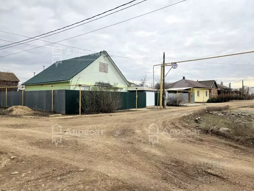 Участок в Волгоградская область, Средняя Ахтуба рп ул. Тифлисская (4.0 ... - Фото 1