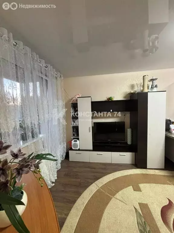 Квартира-студия: Челябинск, улица Братьев Кашириных, 100Б (33.5 м) - Фото 2