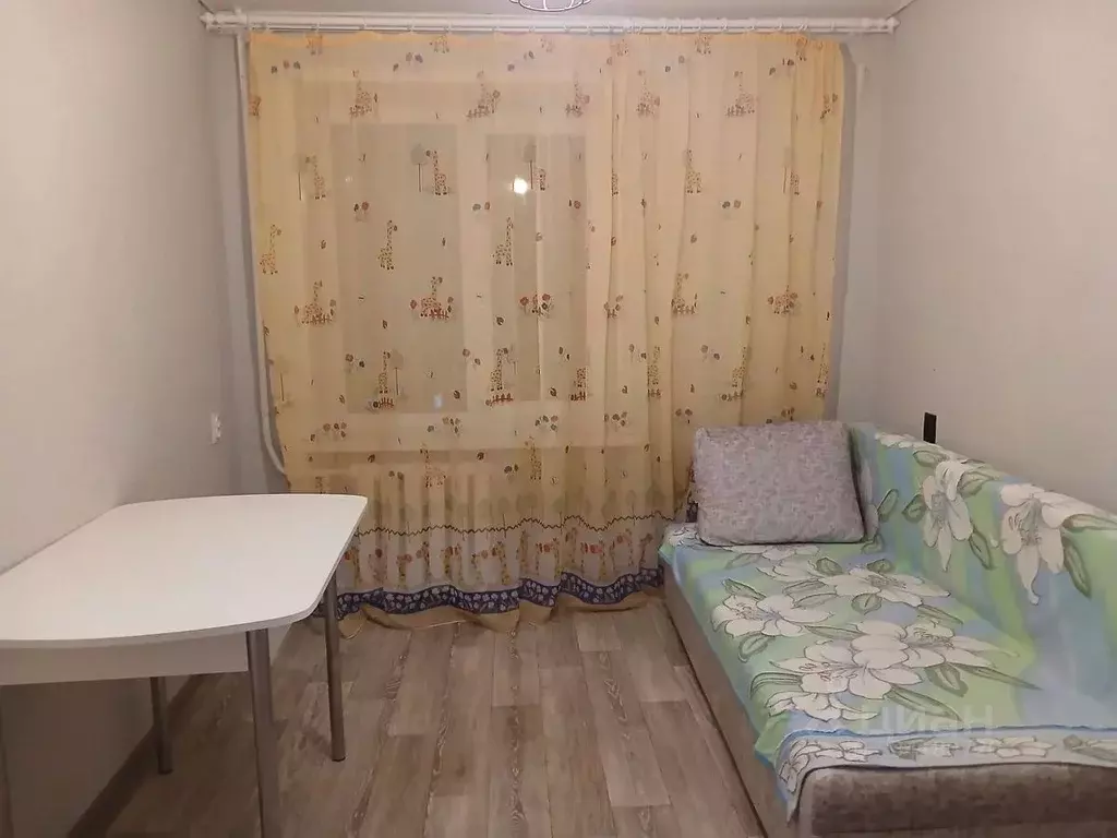 Комната Самарская область, Тольятти ул. Ушакова, 64 - Фото 1