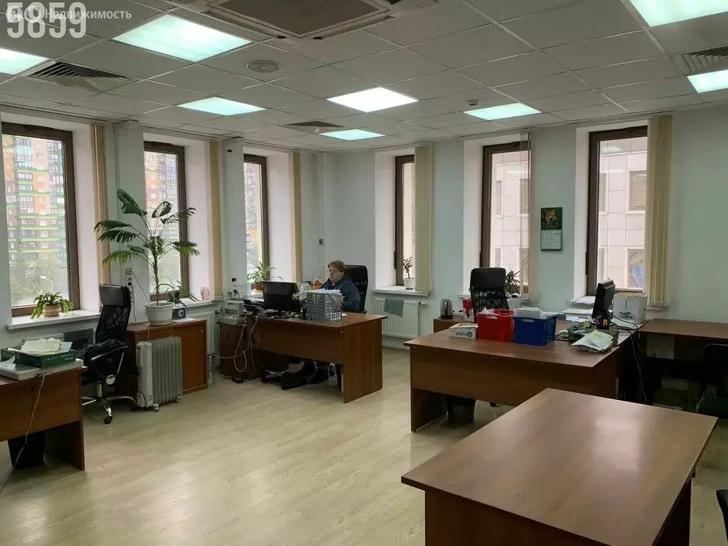 Офис (1026 м) - Фото 2