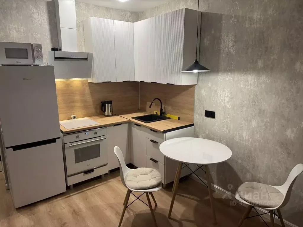 Студия Москва ул. Братьев Гранат, 8 (21.0 м) - Фото 1