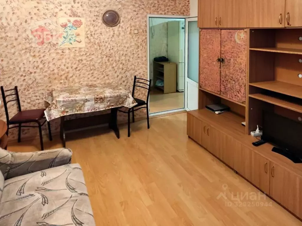 2-к кв. Крым, Евпатория ул. Конституции, 36 (34.2 м) - Фото 1