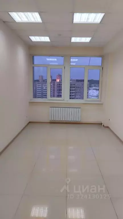 Офис в Свердловская область, Екатеринбург ул. Грибоедова, 32к20 (18 м) - Фото 1