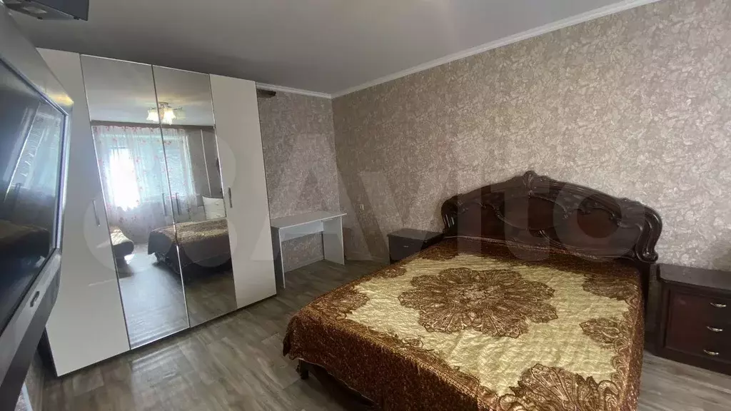 1-к. квартира, 40,2 м, 1/5 эт. - Фото 0