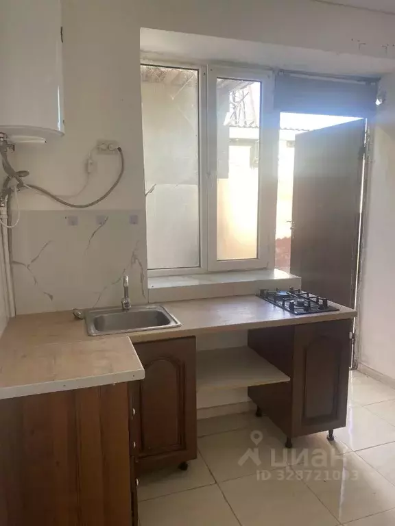 2-к кв. Дагестан, Махачкала туп. 3-й Амет-Хана Султана, 9 (36.0 м) - Фото 1