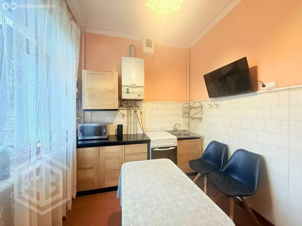 3-комнатная квартира: Ялта, Киевская улица, 14 (77.3 м) - Фото 2