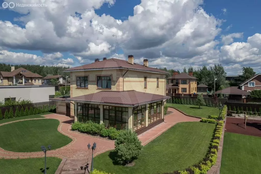 Дом в Ленинское, ДНП Ахматово (310 м) - Фото 0