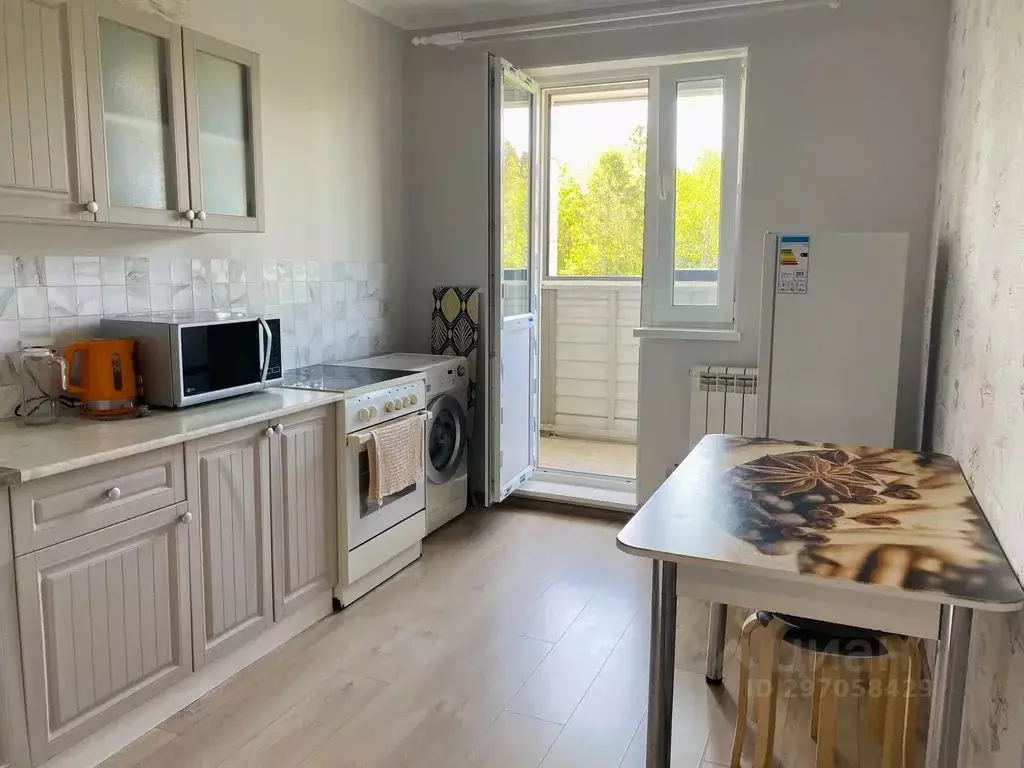 1-к кв. Карелия, Петрозаводск ул. Петрова, 25 (32.0 м) - Фото 0