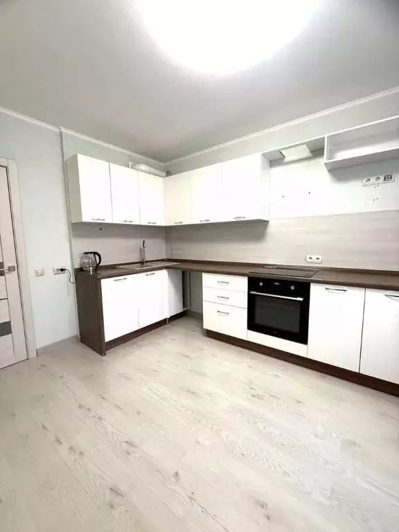 2-к кв. Тюменская область, Тюмень ул. Демьяна Бедного, 92 (62.0 м) - Фото 2