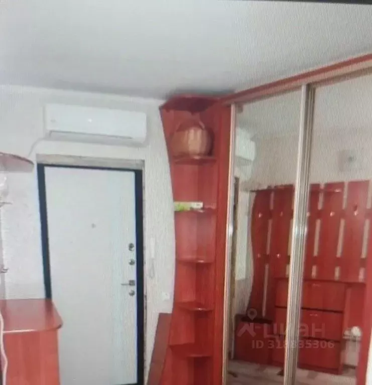 2-к кв. Приморский край, Уссурийск Октябрьская ул., 24 (58.9 м) - Фото 0