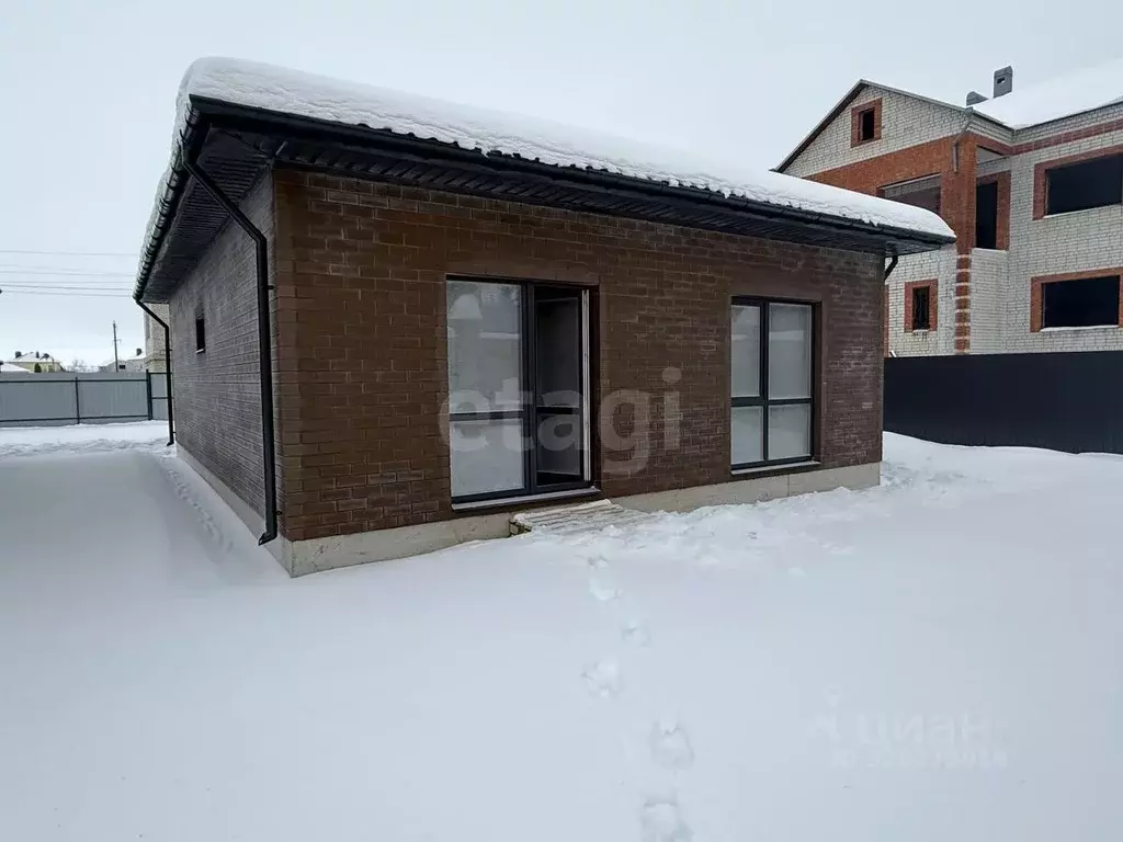 Дом в Саратовская область, Энгельс Трембицкая ул., 2 (75 м) - Фото 1