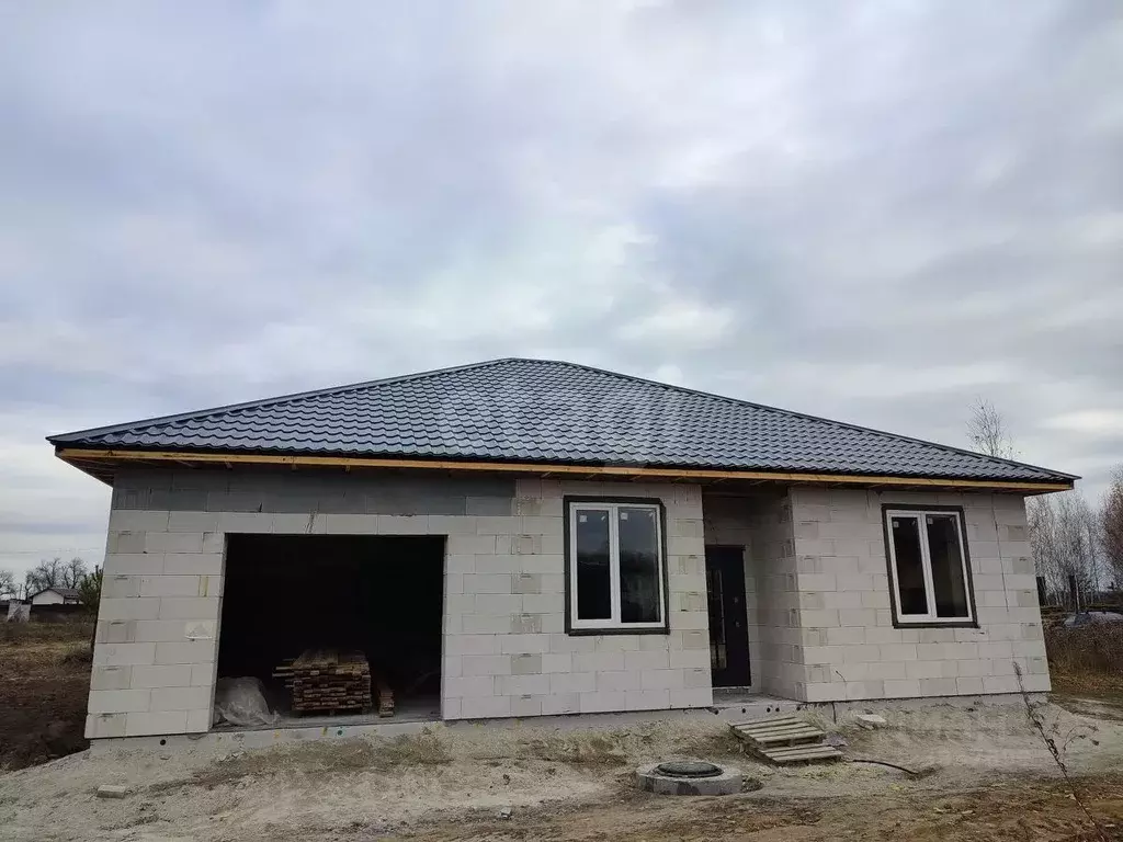 Дом в Тюменская область, Тюменский муниципальный округ, д. Молчанова  ... - Фото 1