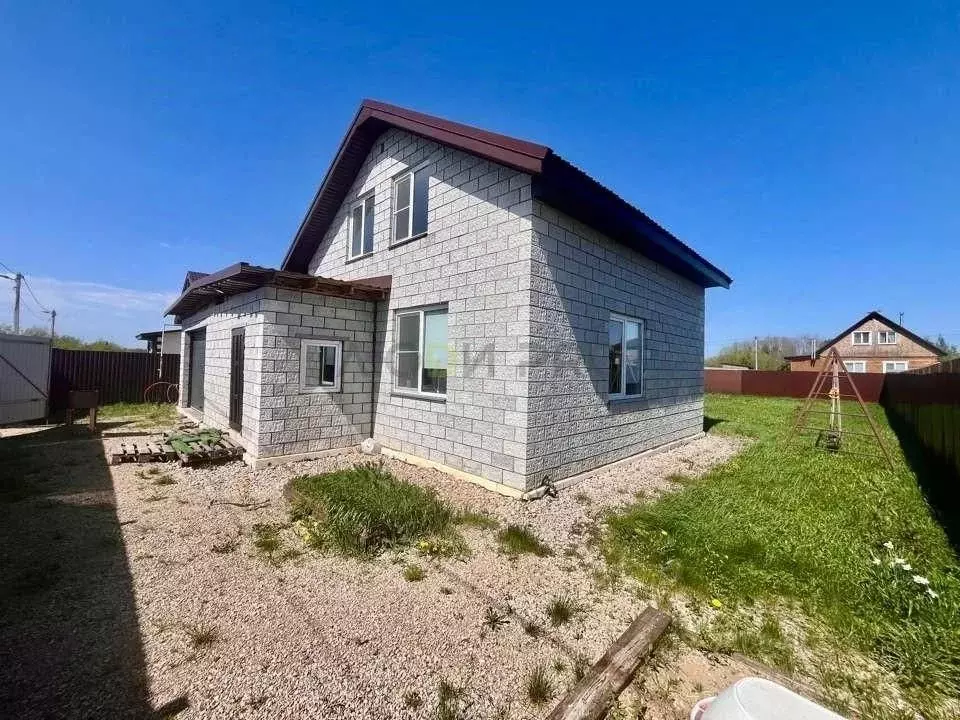 Коттедж в Кировская область, Киров ул. Авиационная, 5 (150 м) - Фото 1