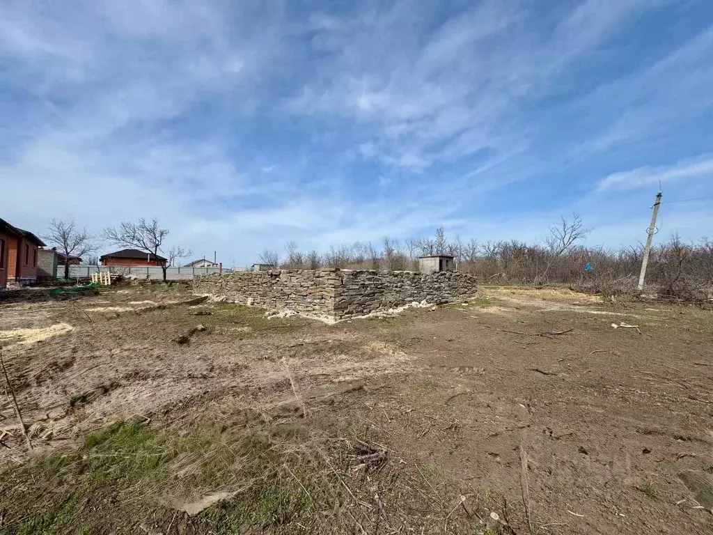 Участок в Ростовская область, Новочеркасск № 16 садовое товарищество, ... - Фото 1