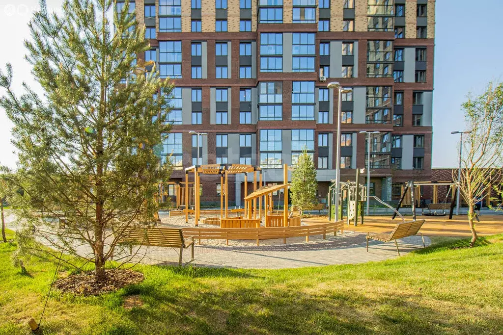3-комнатная квартира: Тюмень, улица Фармана Салманова, 12 (81 м) - Фото 0