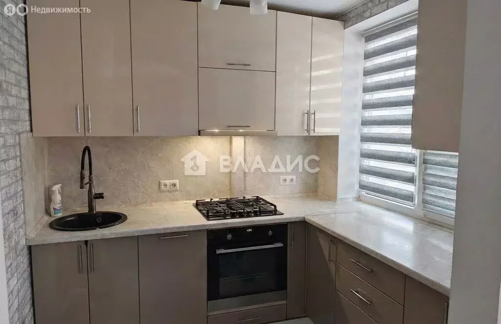 3-комнатная квартира: Белгород, Привольная улица, 22 (62 м) - Фото 1