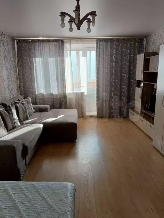 1-к. квартира, 64 м, 9/12 эт. - Фото 0