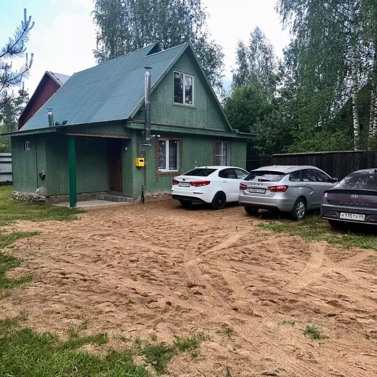 Дом в Тверская область, Селижаровский муниципальный округ, Турбаза ... - Фото 0