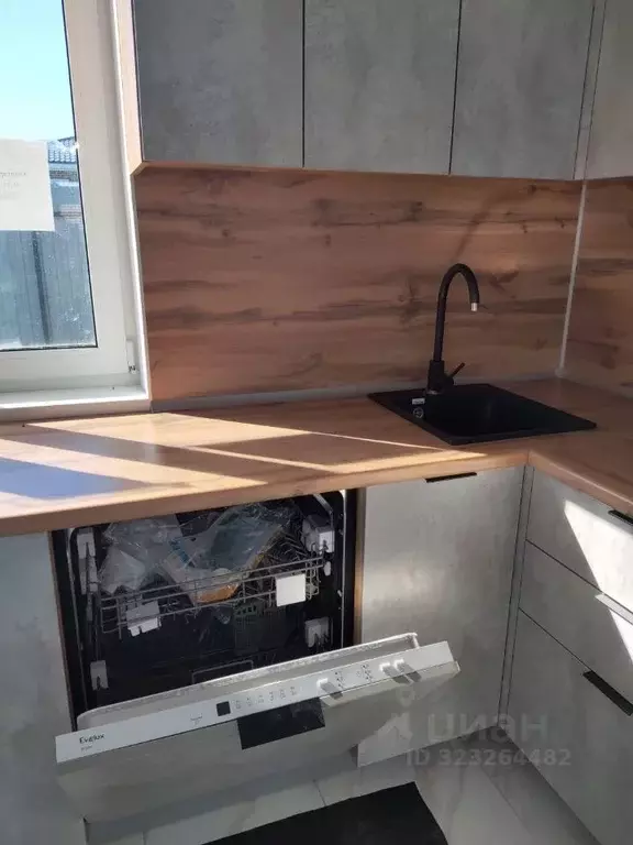 Дом в Курская область, Курский район, Рышковский сельсовет, Кислино ... - Фото 0