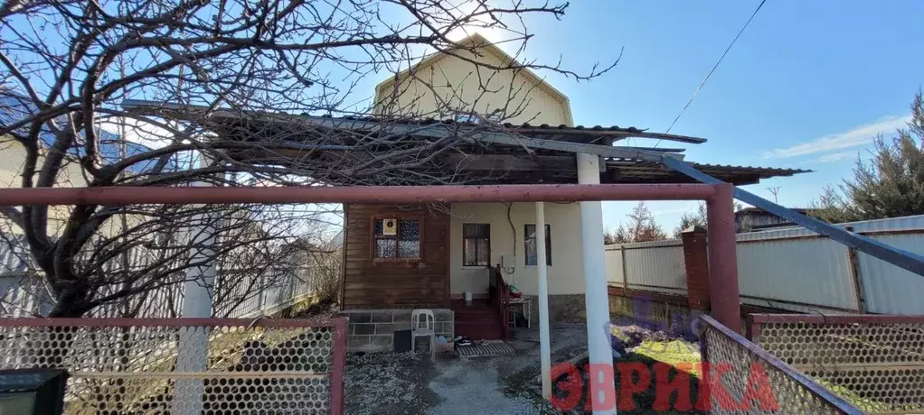 Дом в Краснодарский край, Крымск ул. Кочергина, 149 (70 м) - Фото 0