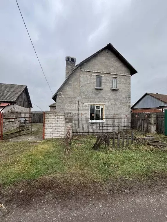 Дом в Липецкая область, Грязинский район, Двуреченский сельсовет, с. ... - Фото 1