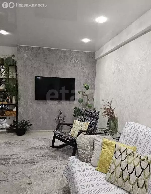 2-комнатная квартира: Улан-Удэ, 104-й микрорайон, 2 (72.6 м) - Фото 2