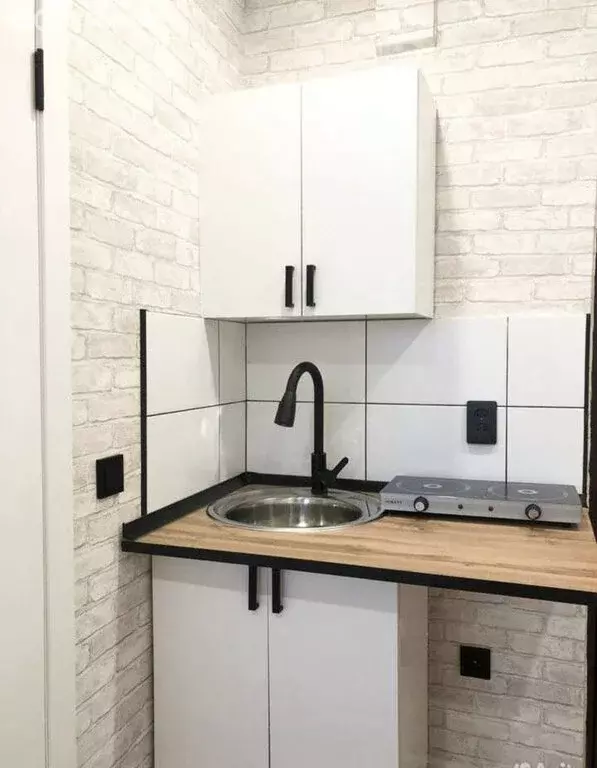 Квартира-студия: Казань, улица Короленко, 52А (11.1 м) - Фото 0