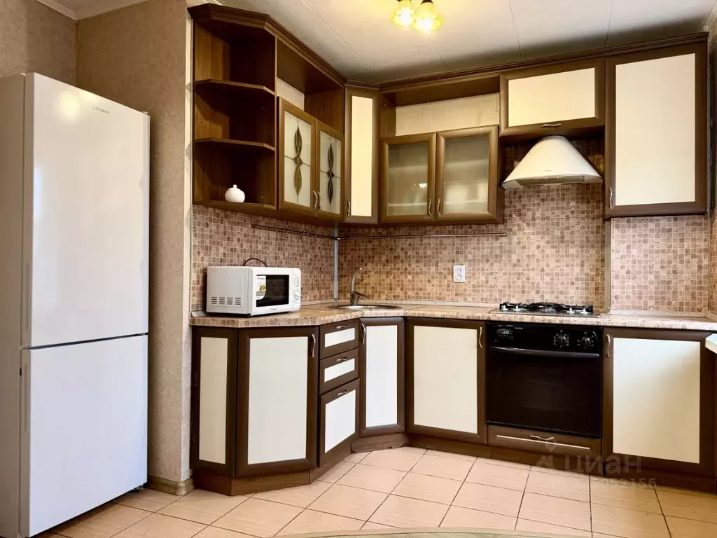 2-к кв. Самарская область, Сызрань ул. Декабристов, 388 (45.0 м) - Фото 1