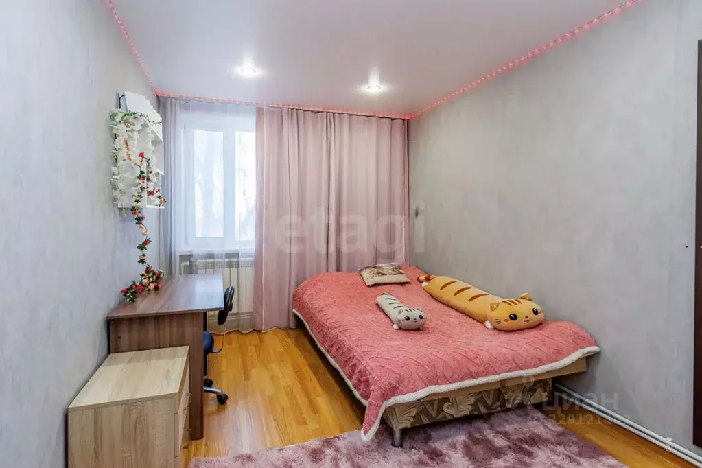 Дом в Тюменская область, с. Исетское ул. Светлая, 1 (239 м) - Фото 1