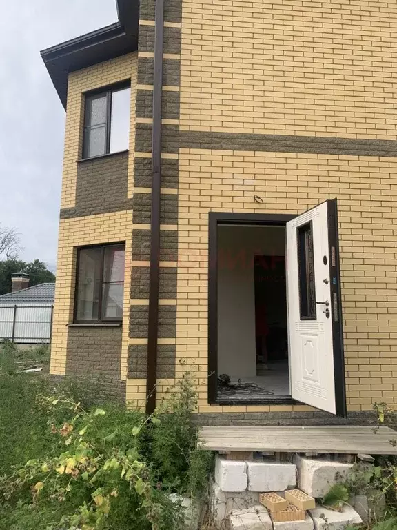 Дом в Ростовская область, Новочеркасск Рощинский пер., 8Г (136 м) - Фото 1