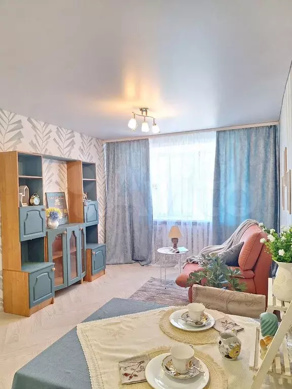 Комната 17,5 м в 9-к., 2/5 эт. - Фото 0