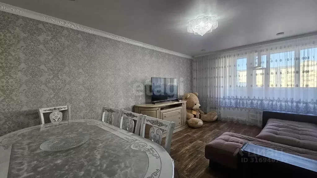 3-к кв. Карачаево-Черкесия, Усть-Джегута Московский мкр, 39 (65.6 м) - Фото 0