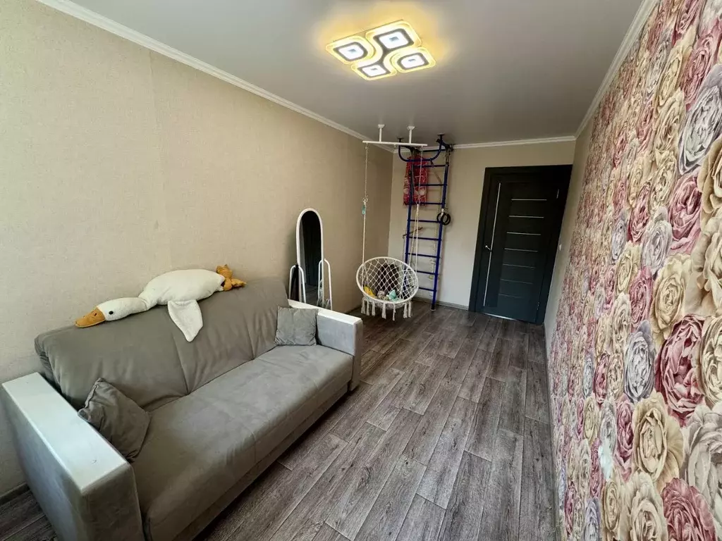 2-к кв. Алтайский край, Барнаул ул. Антона Петрова, 158 (43.4 м) - Фото 2