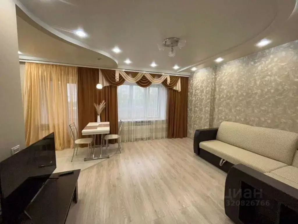 2-к кв. Коми, Ухта просп. Ленина, 65 (50.0 м) - Фото 1