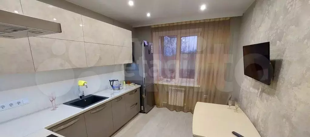 1-к. квартира, 45 м, 3/21 эт. - Фото 0