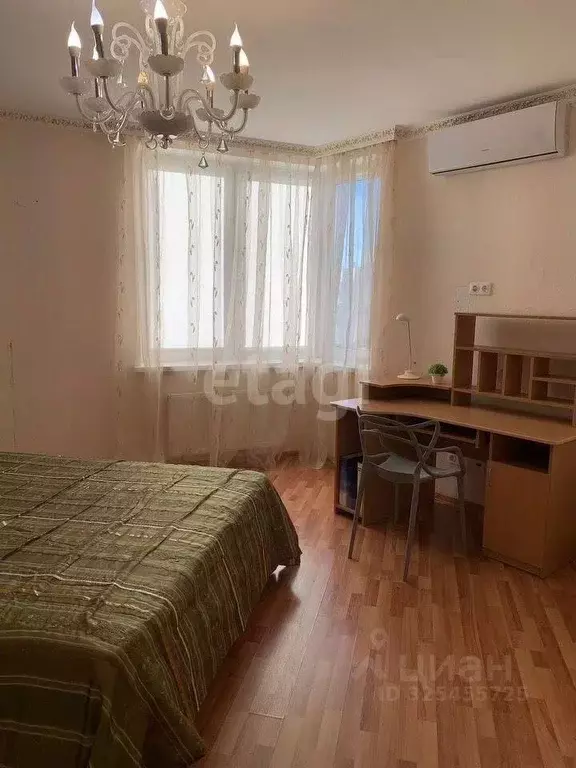 2-к кв. Свердловская область, Екатеринбург ул. Уральская, 75 (74.0 м) - Фото 1