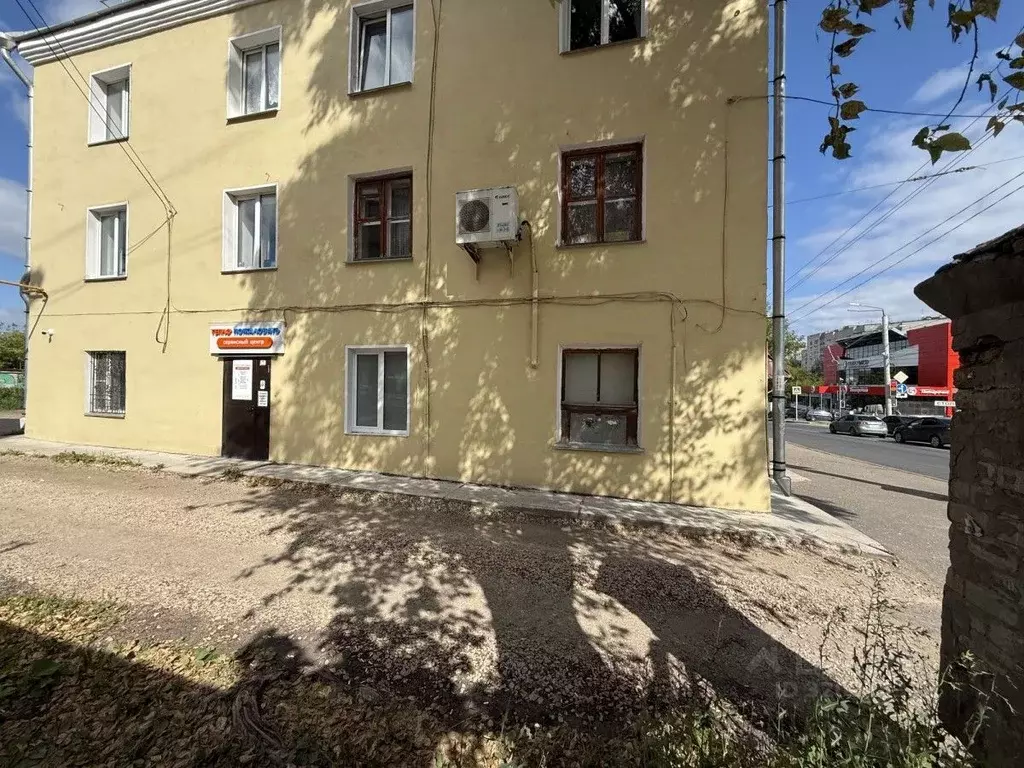 Торговая площадь в Кировская область, Киров Профсоюзная ул., 27 (43 м) - Фото 1