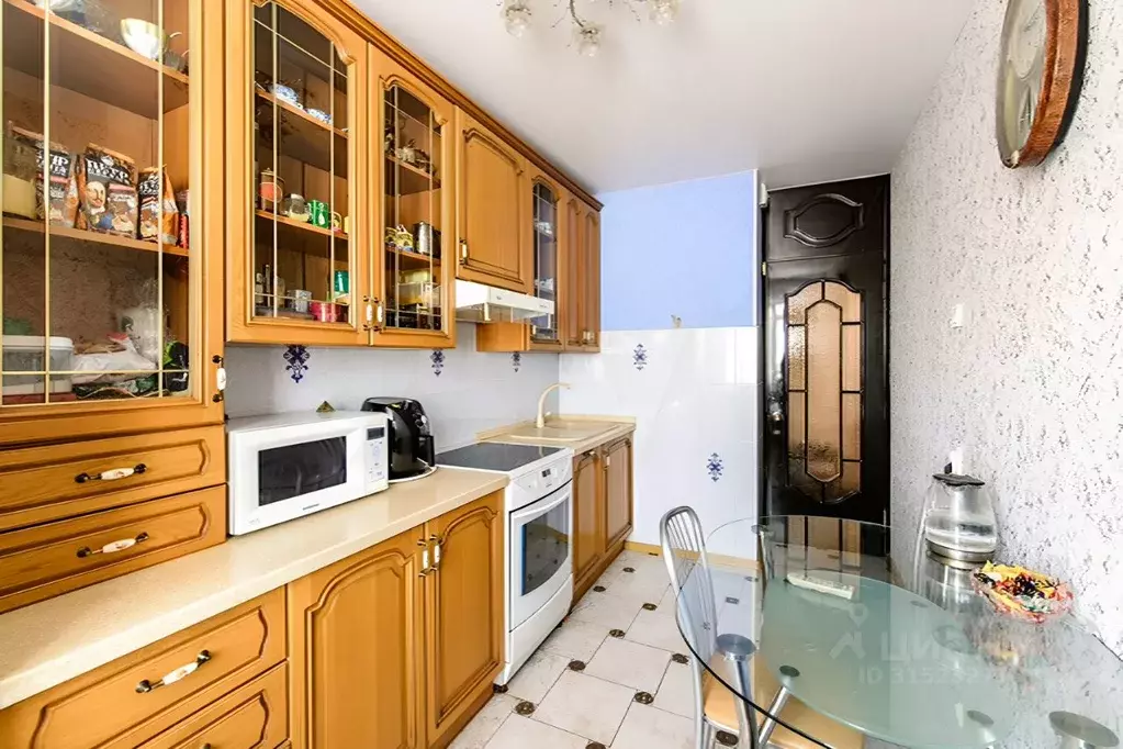 3-к кв. Томская область, Томск ул. Клюева, 26 (67.0 м) - Фото 0