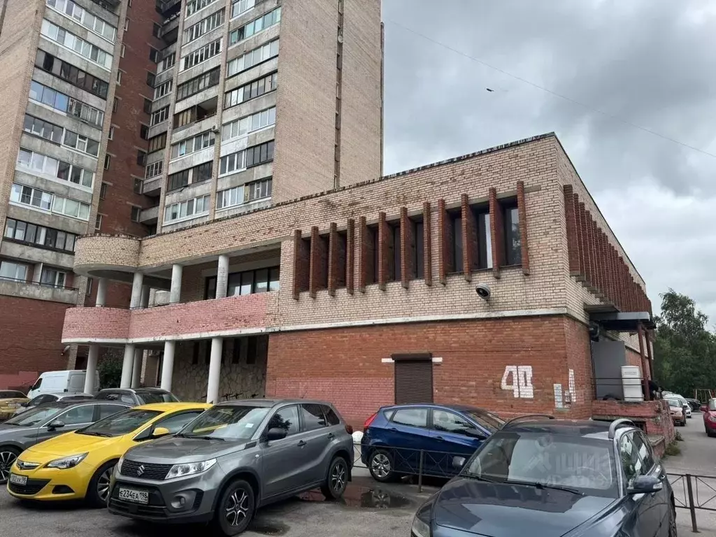Помещение свободного назначения в Санкт-Петербург просп. Большевиков, ... - Фото 1
