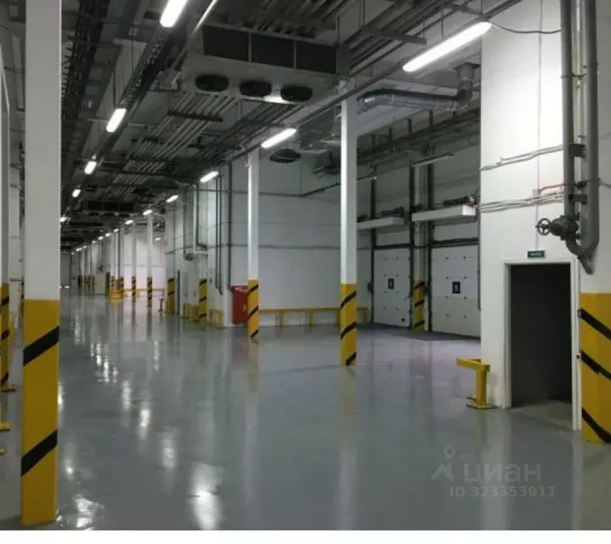 Склад в Санкт-Петербург Кубинская ул., 75к1 (3800 м) - Фото 1