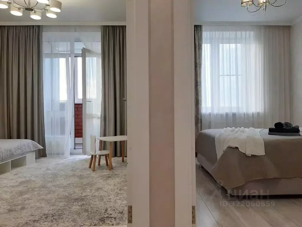 2-к кв. Тюменская область, Тюмень ул. Тимофея Чаркова, 79 (60.0 м) - Фото 1