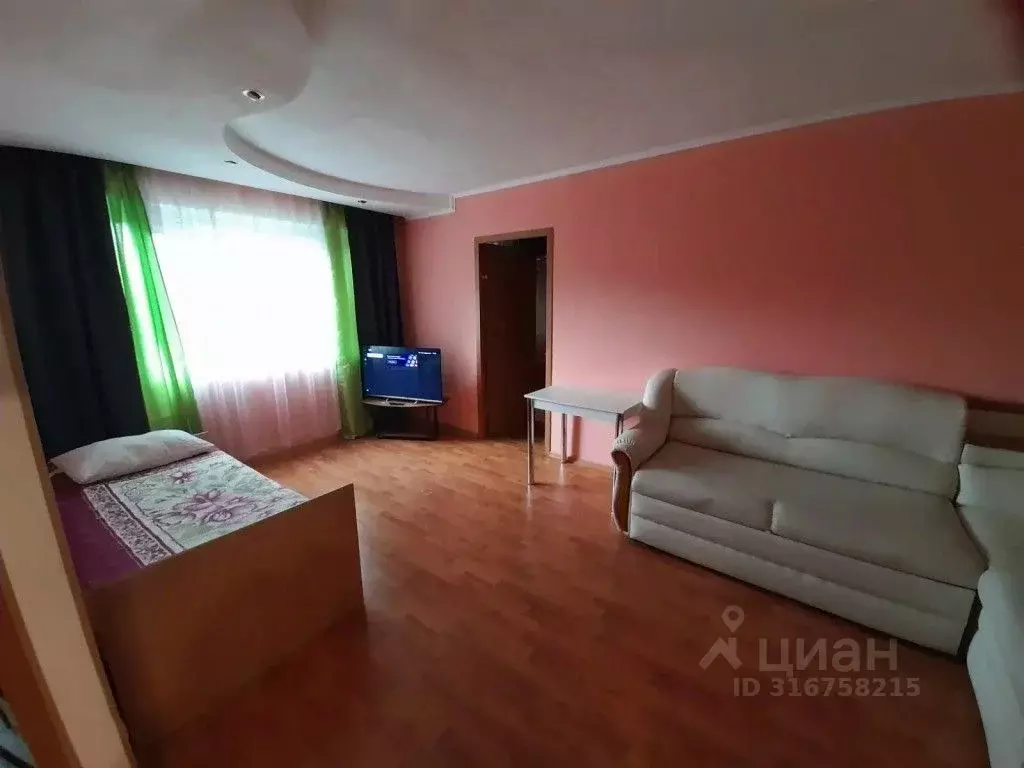 2-к кв. Мурманская область, Мурманск просп. Кирова, 17 (45.0 м) - Фото 0