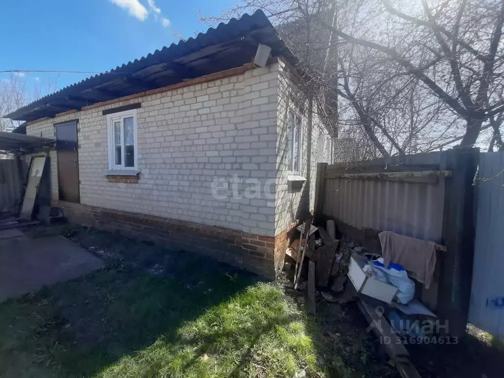 Дом в Белгородская область, Валуйский муниципальный округ, с. ... - Фото 0
